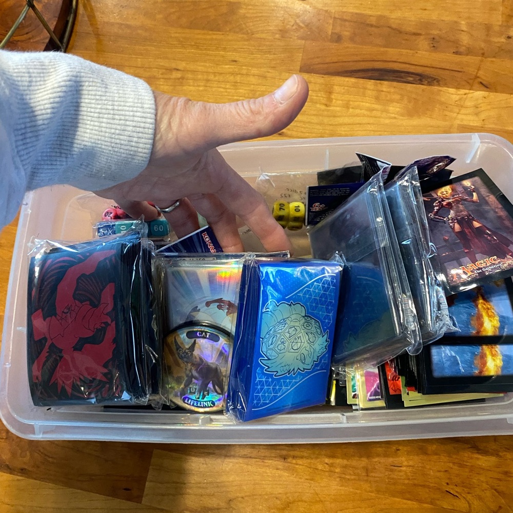 TCG sleeves Mixed Lot Pokémon MTG Yu-Gi-Oh more singles